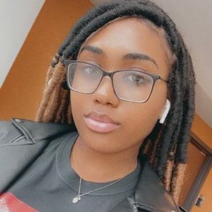 Meet your Posher, Daria